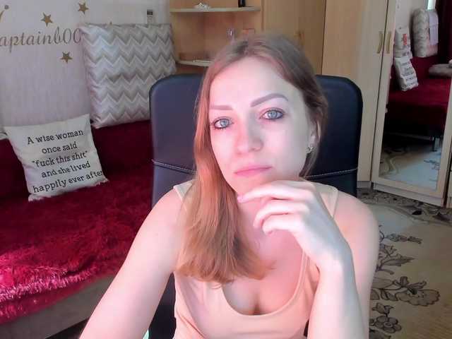 Live sex webcam photo for CherishSia #277834997