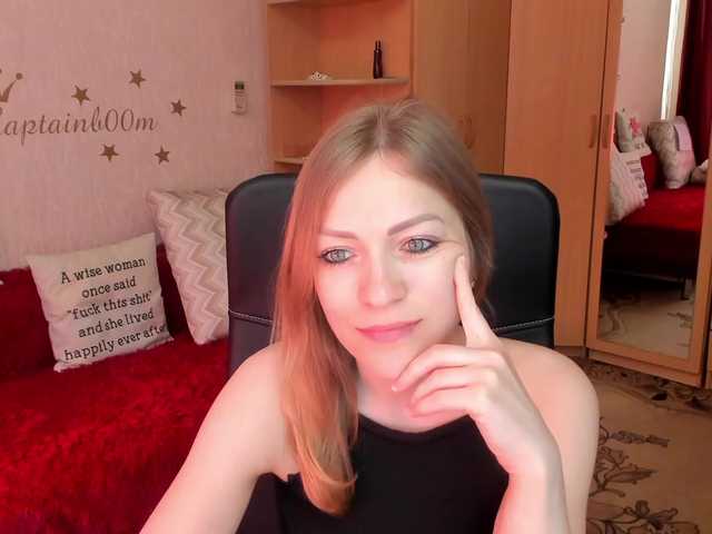 Live sex webcam photo for CherishSia #277984666