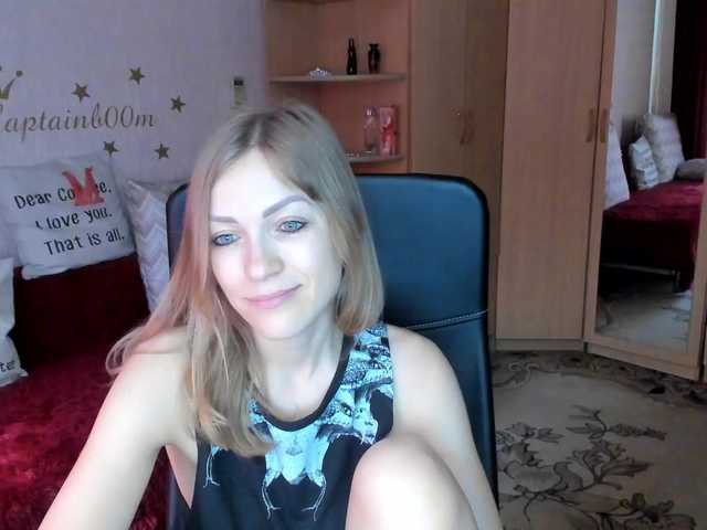 Live sex webcam photo for CherishSia #288090146