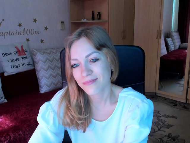 Live sex webcam photo for CherishSia #288387472