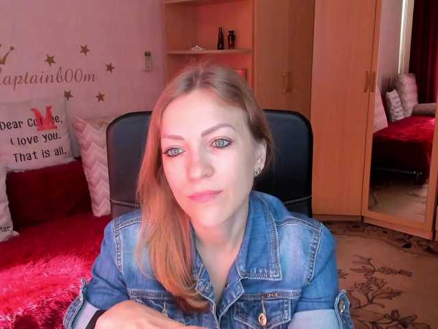 Live sex webcam photo for CherishSia #289175552