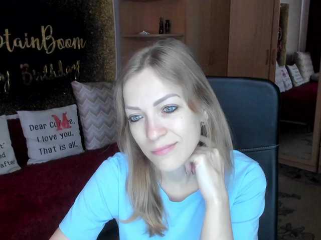 Live sex webcam photo for CherishSia #290014217