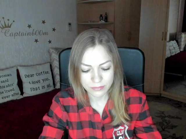 Live sex webcam photo for CherishSia #290334300