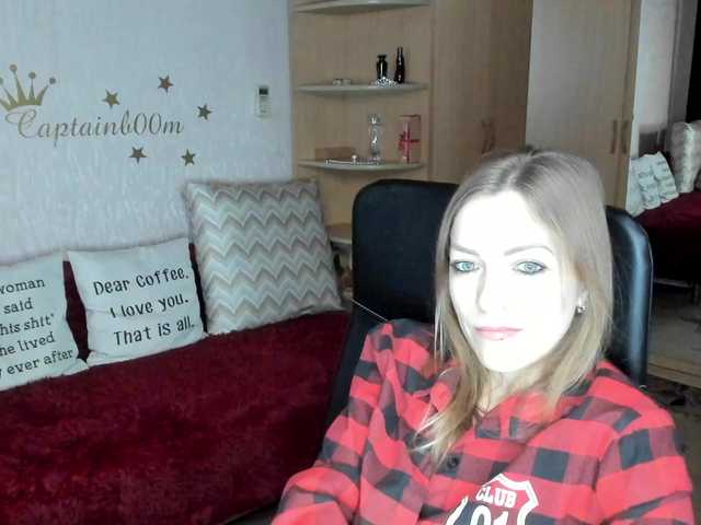 Live sex webcam photo for CherishSia #290335529