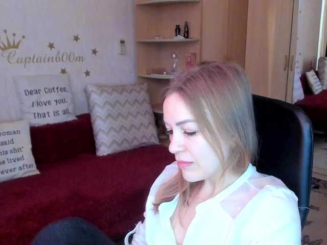 Live sex webcam photo for CherishSia #290345281