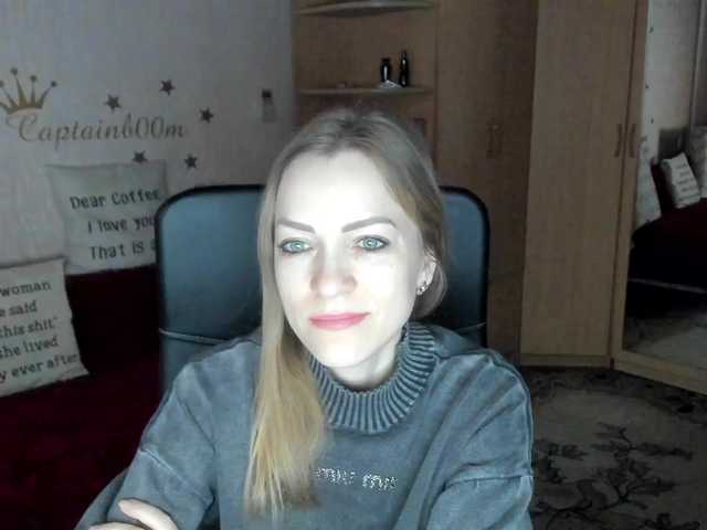 Live sex webcam photo for CherishSia #290380259