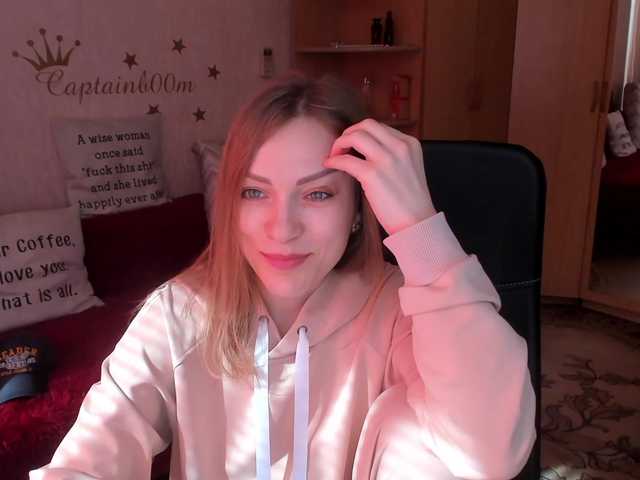 Live sex webcam photo for CherishSia #290894841