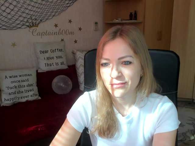 Live sex webcam photo for CherishSia #291811096