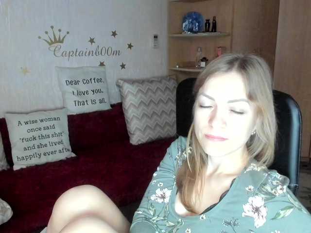 Live sex webcam photo for CherishSia #291938821