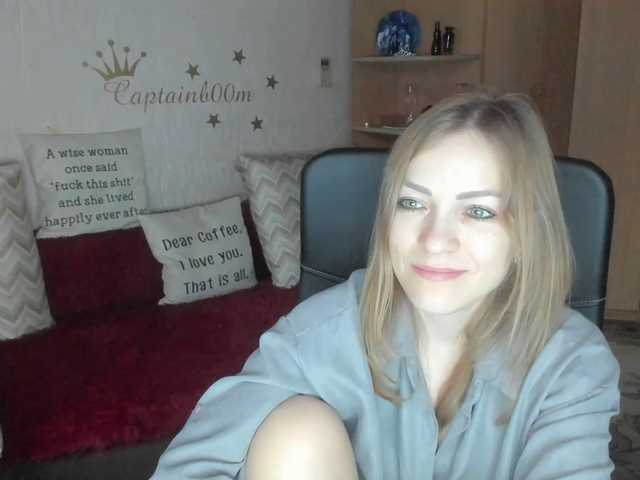 Live sex webcam photo for CherishSia #292260439