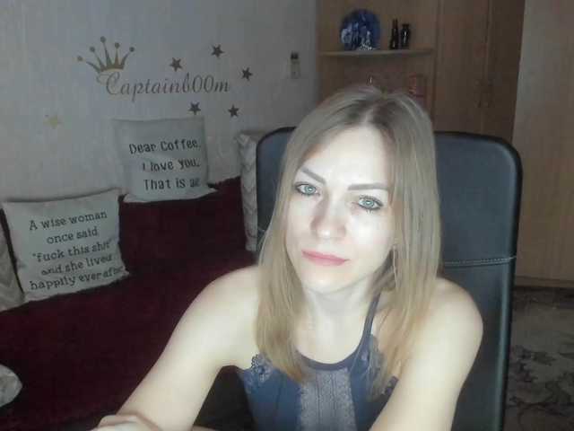 Live sex webcam photo for CherishSia #292393665