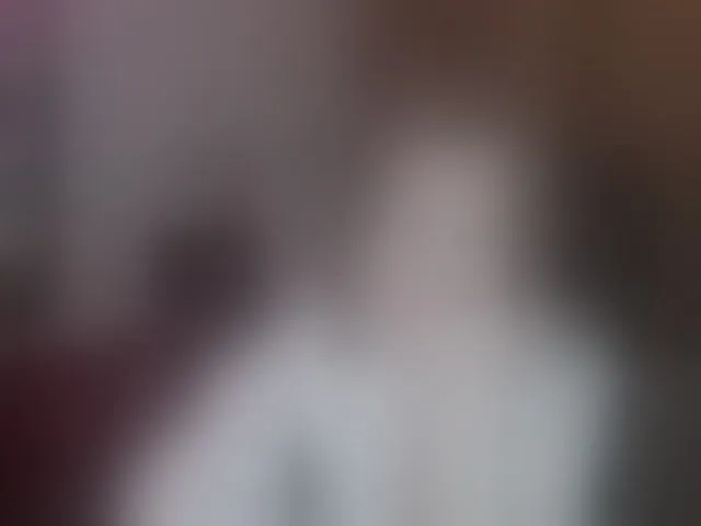 Live sex webcam photo for CherishSia #294099526