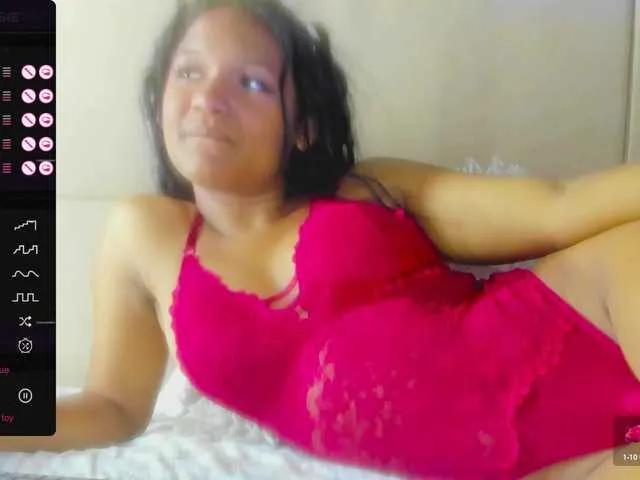 Live sex webcam photo for Cherllyn #277369437