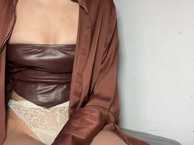 Live sex webcam photo for Cherry-Bomb1 #290408031