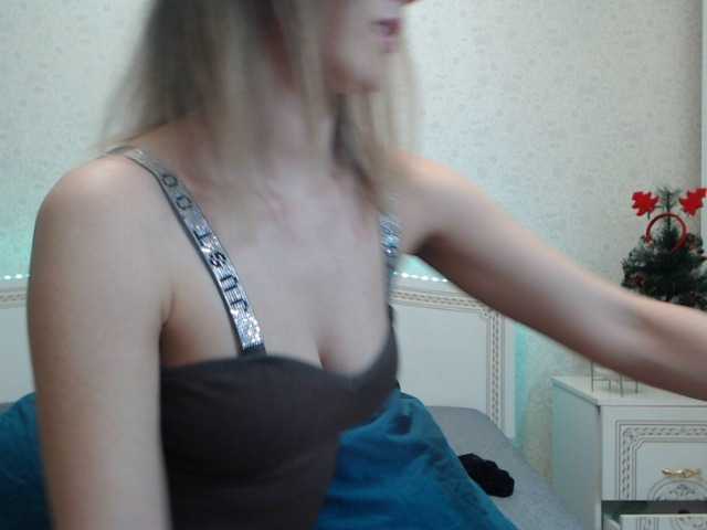 Live sex webcam photo for Cherry-Mary #271799348