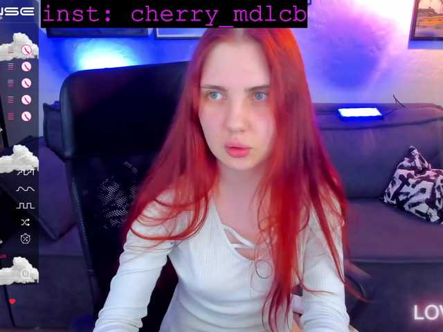 Live sex webcam photo for Cherry-Stoun #274513861