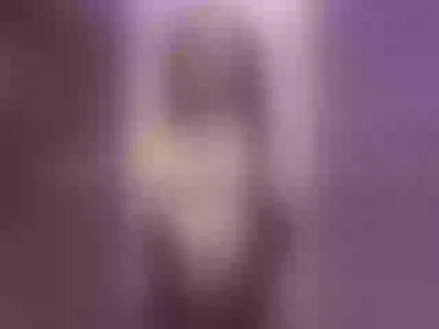 Live sex webcam photo for CherryFoxy #277257577