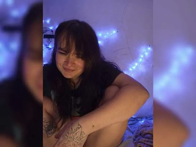 Live sex webcam photo for CherryMerry #271754913