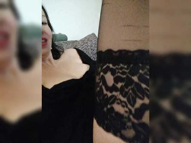 Live sex webcam photo for CherryMilfa #276214113
