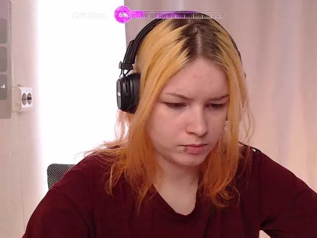 Live sex webcam photo for CherryNight666 #291352142