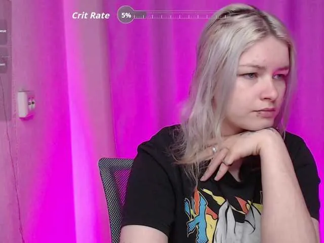 Live sex webcam photo for CherryNight666 #291730150