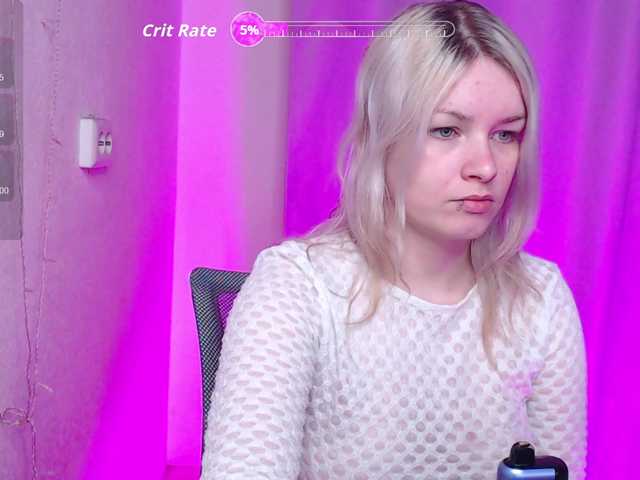 Live sex webcam photo for CherryNight666 #292078359