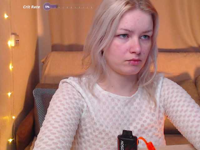 Live sex webcam photo for CherryNight666 #292298620