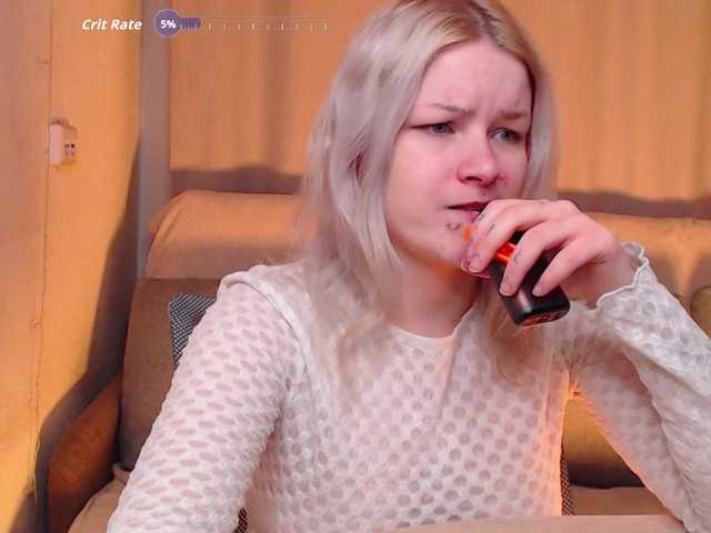 Live sex webcam photo for CherryNight666 #292316255