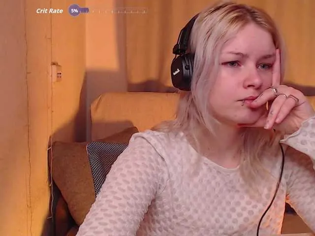 Live sex webcam photo for CherryNight666 #292366011