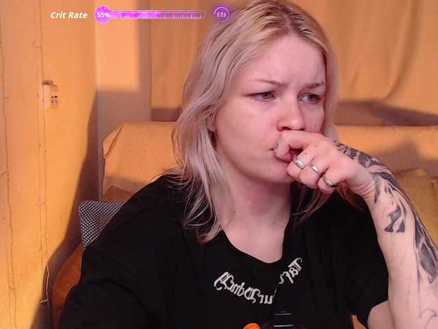 Live sex webcam photo for CherryNight666 #292373248