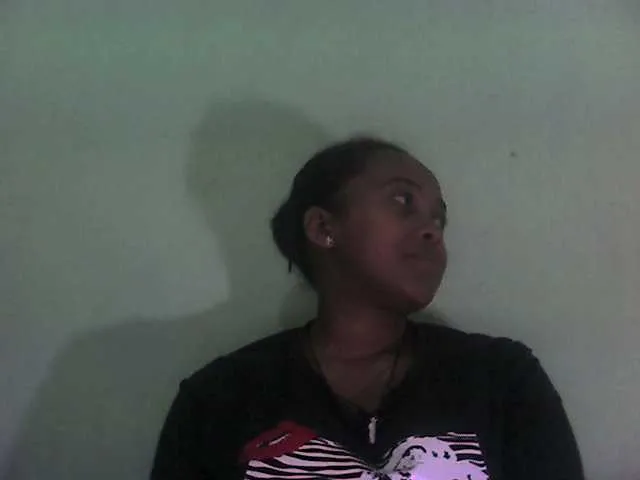 Live sex webcam photo for Cherryh #275517747