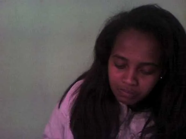 Live sex webcam photo for Cherryh #275940406