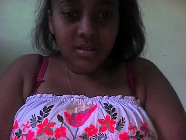 Live sex webcam photo for Cherryh #276057786