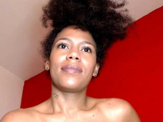 Live sex webcam photo for Cherryu #275658870