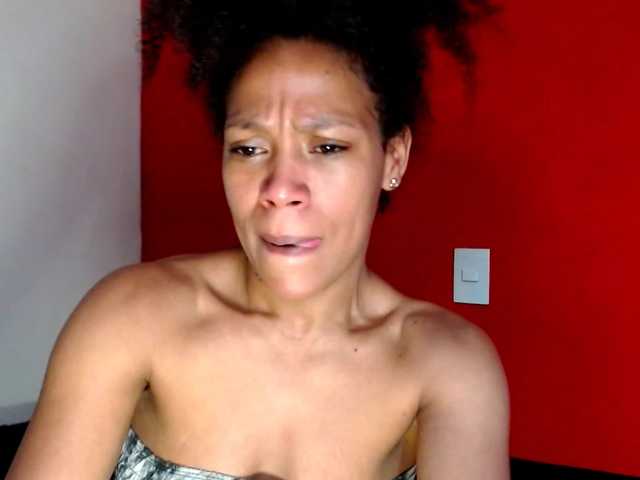 Live sex webcam photo for Cherryu #275672298