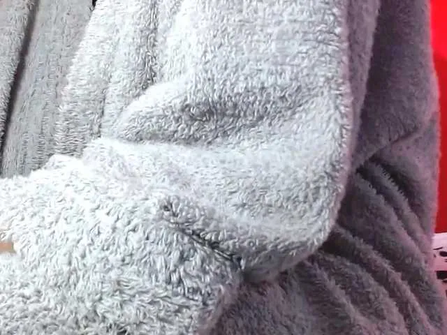 Live sex webcam photo for Cherryu #275909909