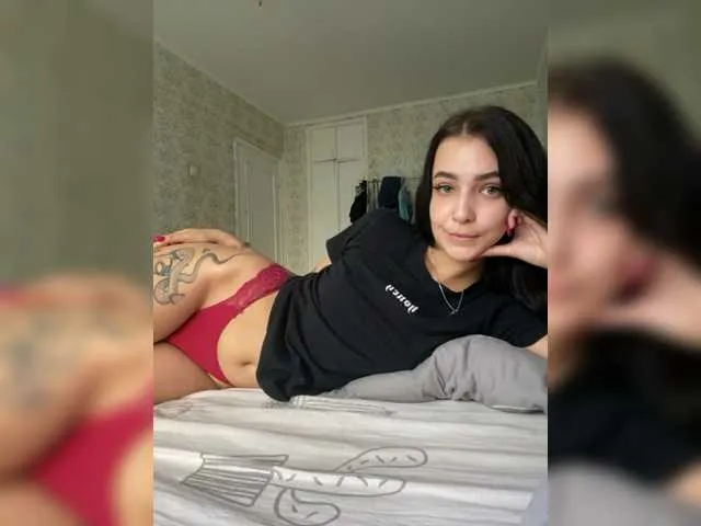 Live sex webcam photo for CheshhhireCat #275903086