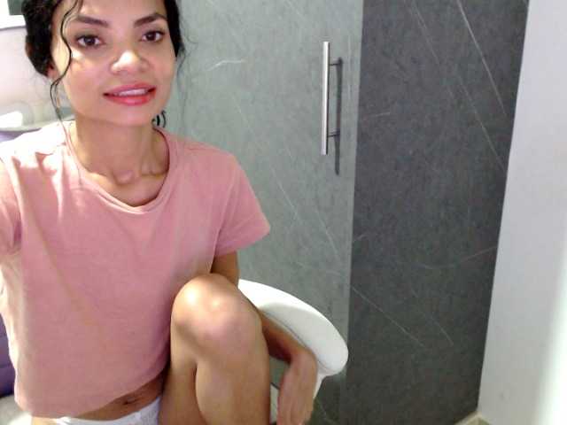 Live sex webcam photo for ChiCA10-1 #275834087