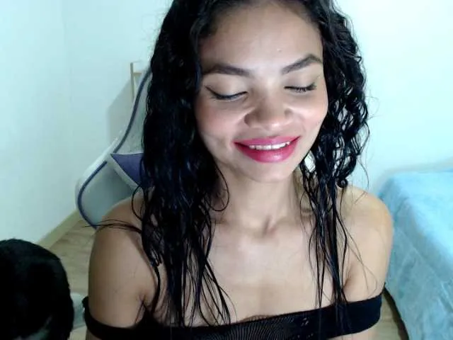 Live sex webcam photo for ChiCA10-1 #276748007