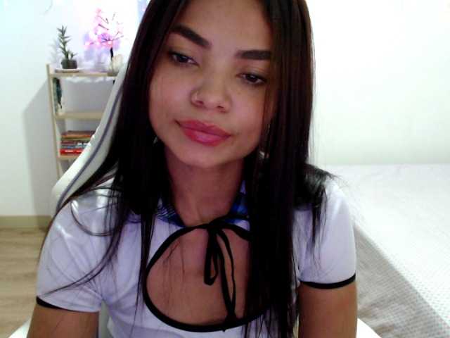 Live sex webcam photo for ChiCA10-1 #277498449