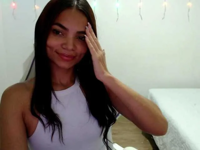 Live sex webcam photo for ChiCA10-1 #277518817