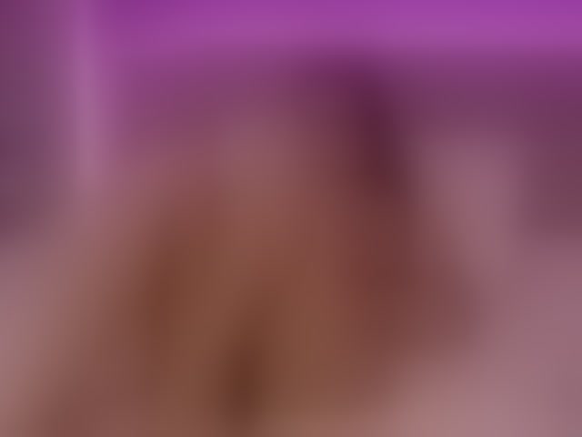 Live sex webcam photo for Chiaralovee #294052462