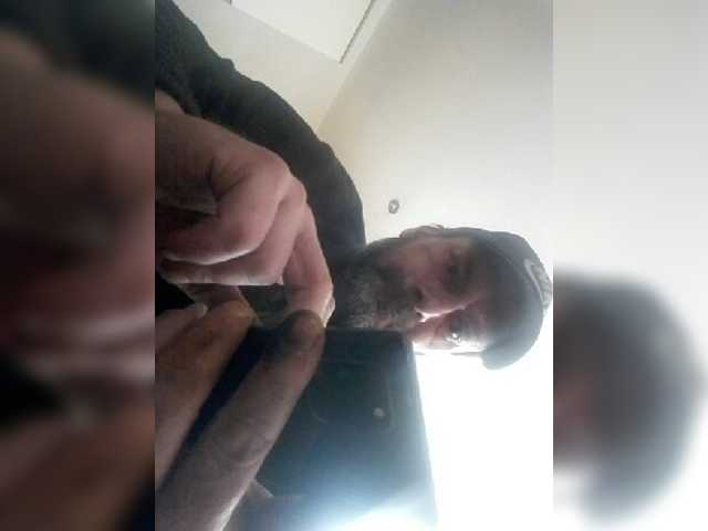 Live sex webcam photo for ChicoX999 #277650806