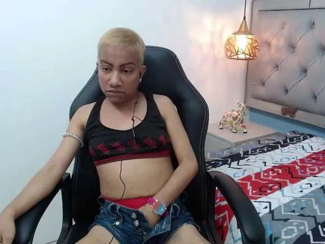 Live sex webcam photo for ChikisLove #275470032