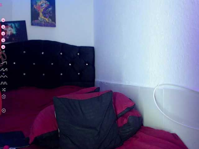 Live sex webcam photo for Chikyshot #278189394