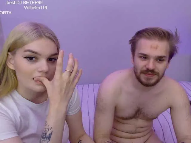Live sex webcam photo for ChillCumShow #273804494
