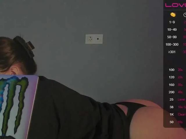 Live sex webcam photo for Chillbae #274403870