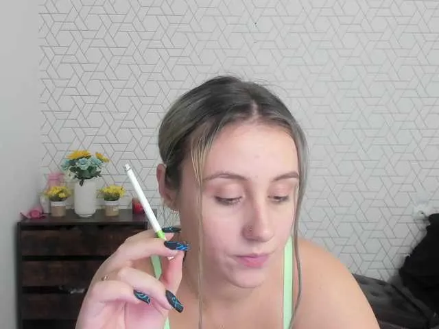 Live sex webcam photo for Chloe-Bluee #276478172