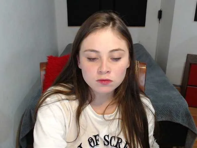 Live sex webcam photo for Chloe-Sweet69 #271796833