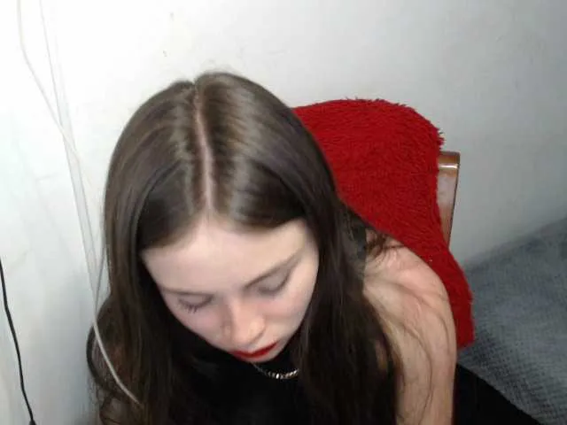 Live sex webcam photo for Chloe-Sweet69 #272140629